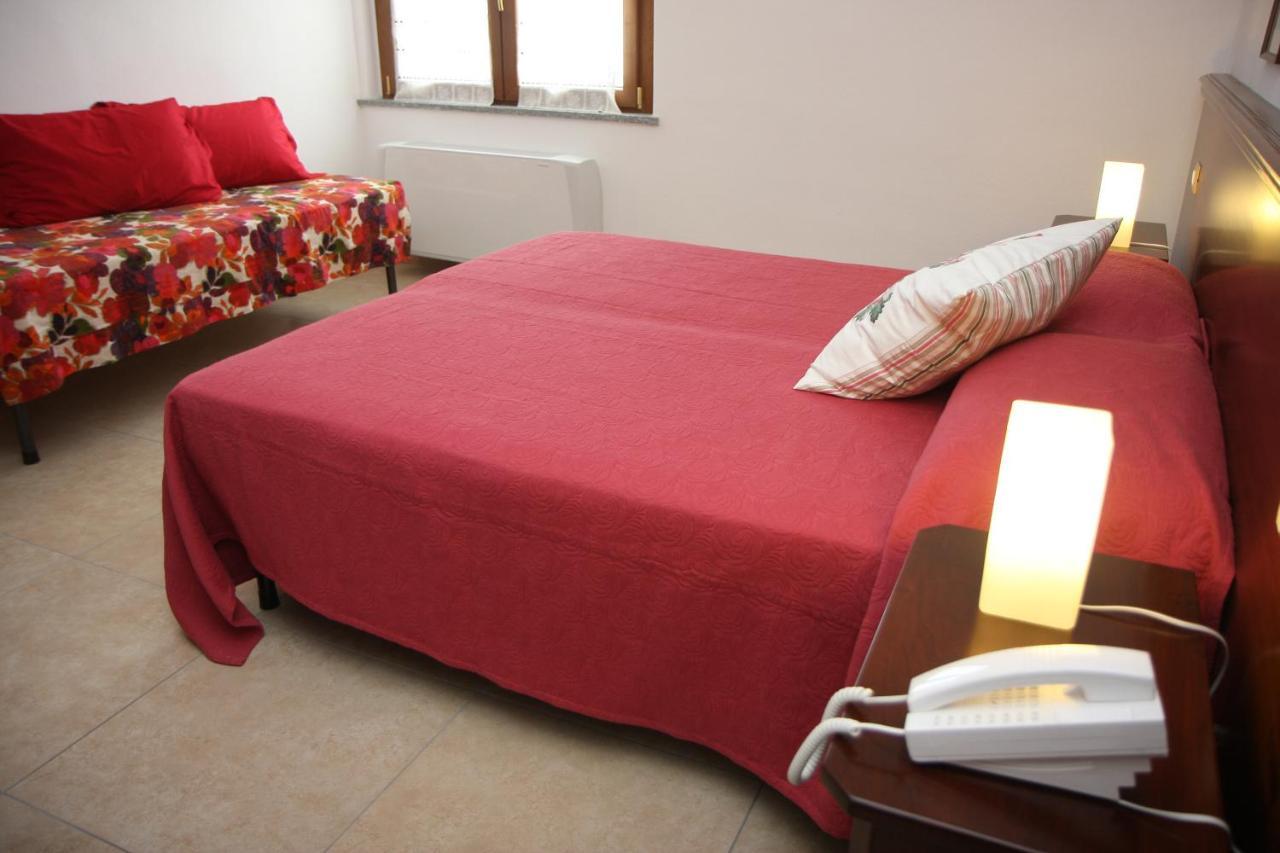 Bed and Breakfast Gli Acini Pietra dei Giorgi Exterior foto