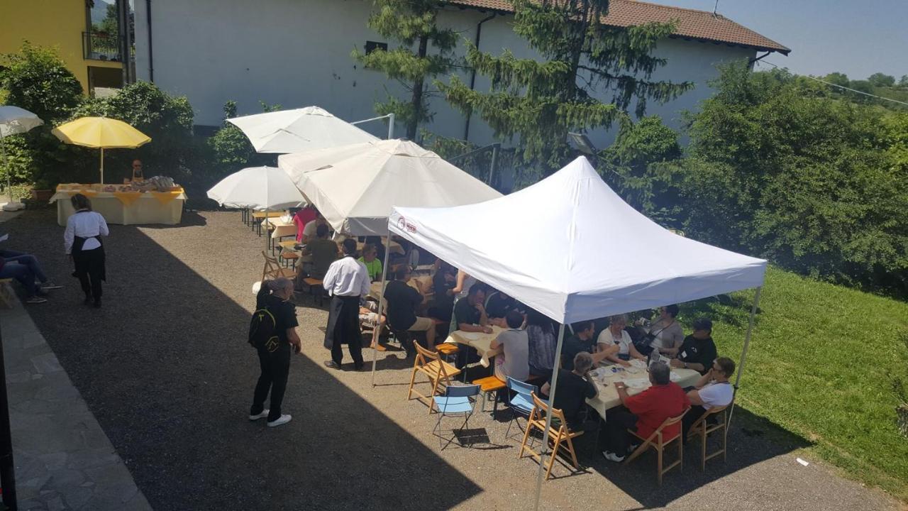 Bed and Breakfast Gli Acini Pietra dei Giorgi Exterior foto